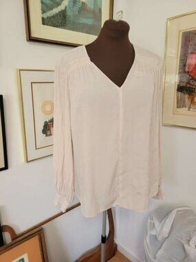 Chico's Light Sand Colored Polyester V-neck Blouse Size 3